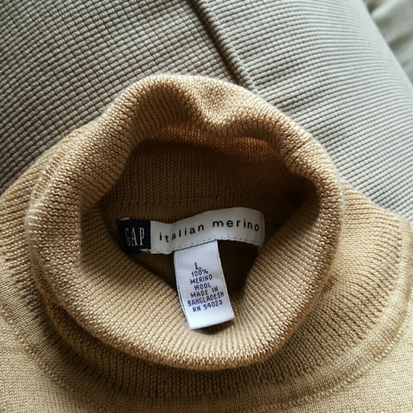 Gap 3/4 sleeve sweater - Picture 3 of 3